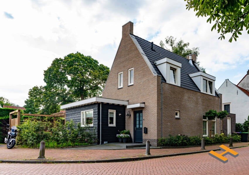 Stijvolle notariswoning in Heenvliet